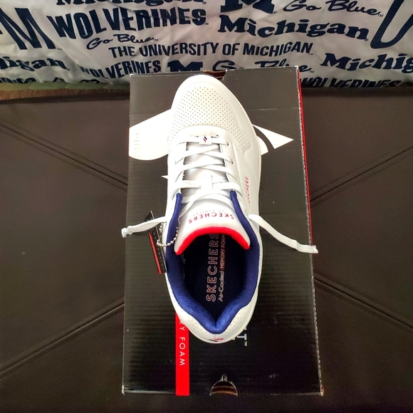 Skecher Stand On Air Uno - Picture 4 of 5